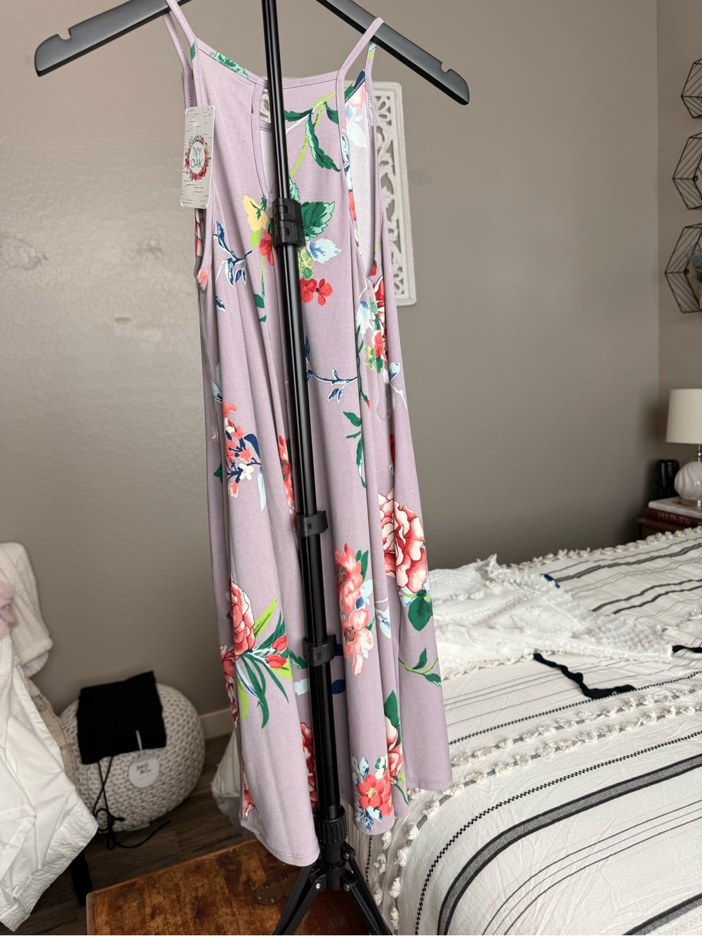 Sleeveless and Flowy Lavender Floral Maxi Dress - Picture 2 of 2
